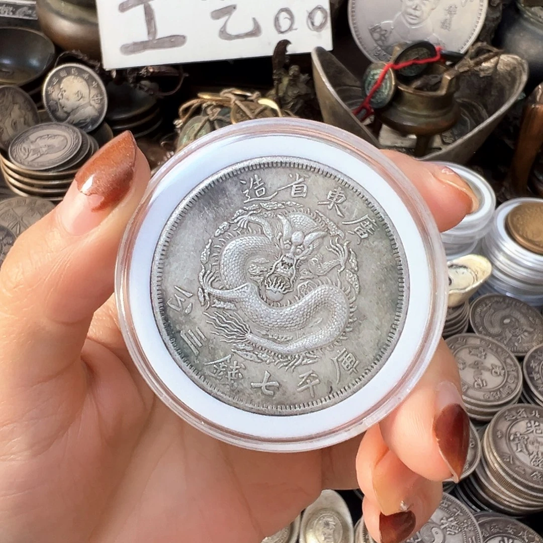 金属复古风格摆件