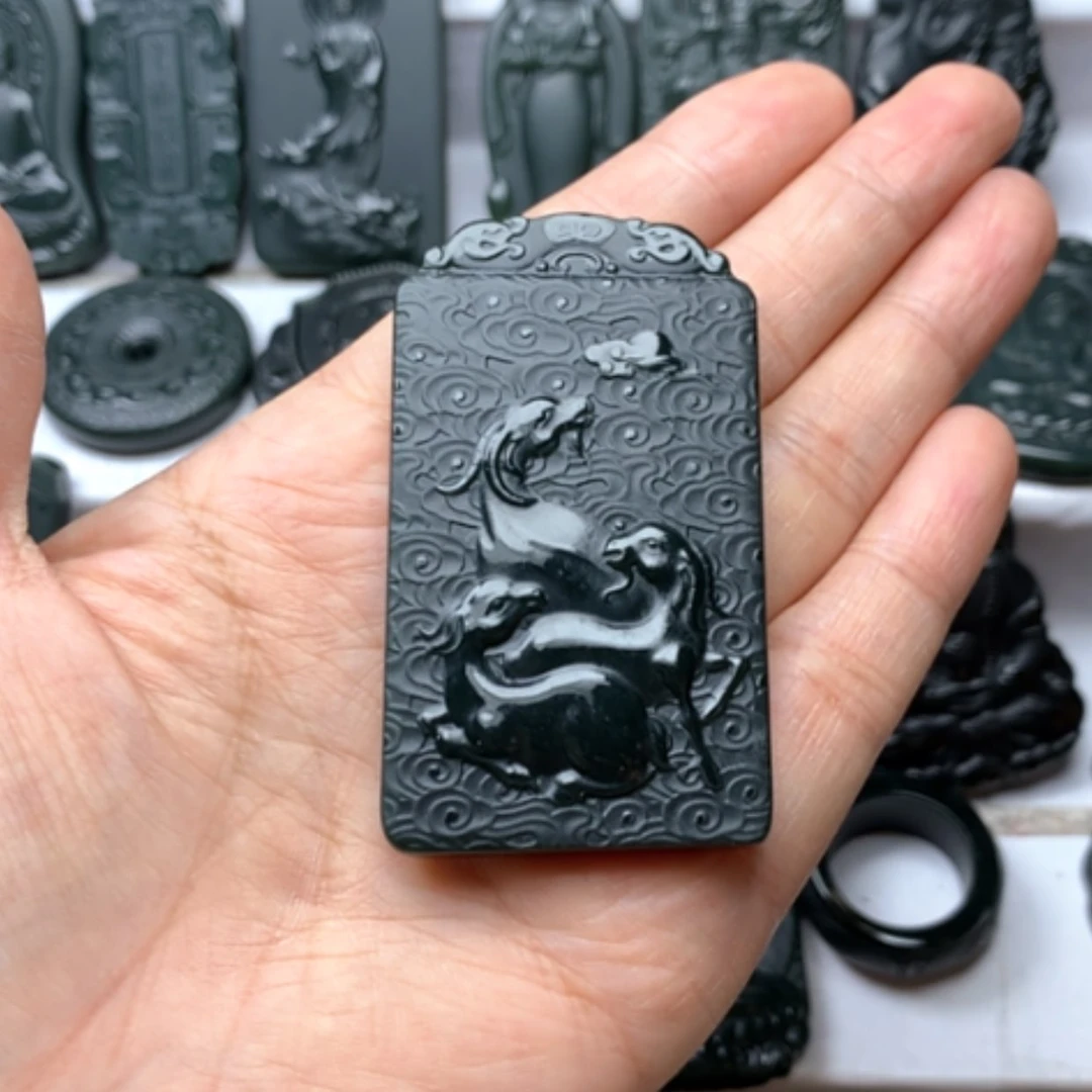 【闪购商品】颈饰未镶嵌和田玉双面雕刻