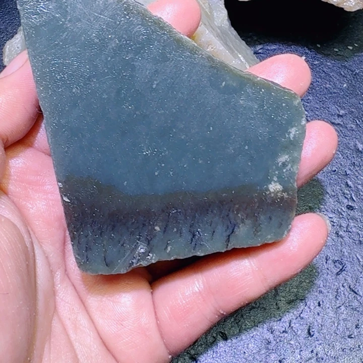 和田玉未镶嵌珠宝半成品