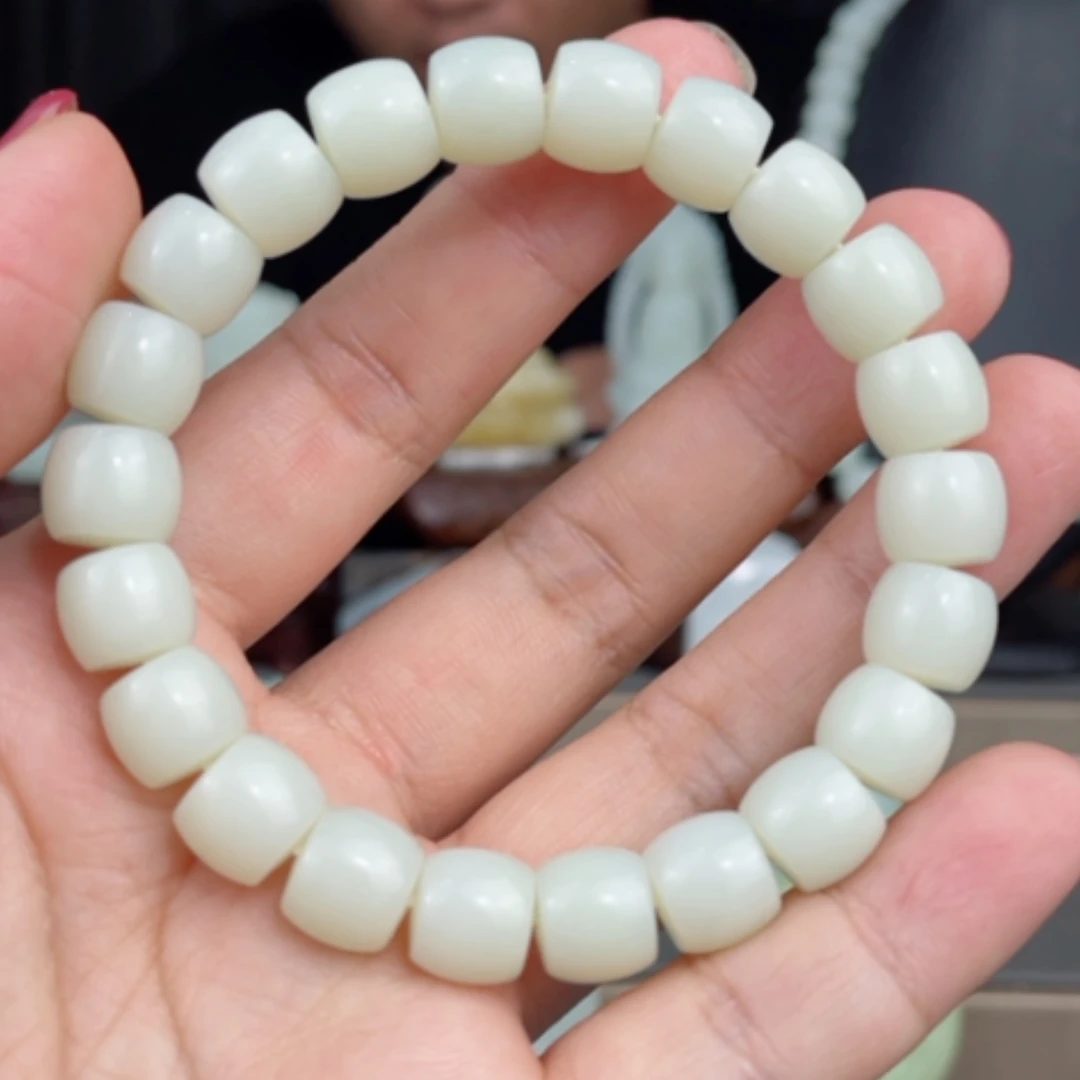 【闪购商品】颈饰未镶嵌和田玉