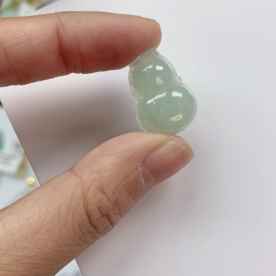 翡翠未镶嵌颈饰1111