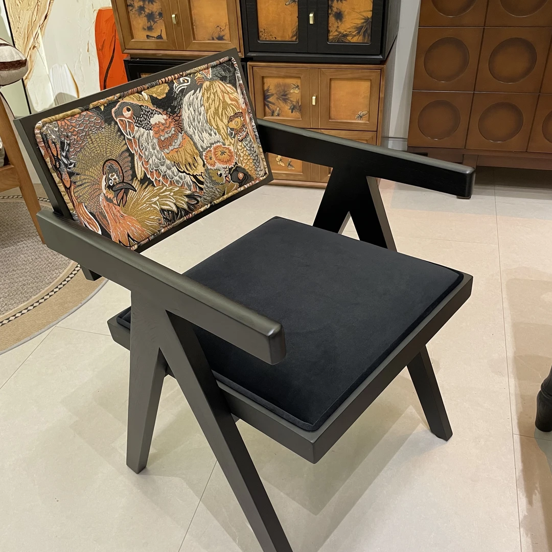 复古昌迪加尔椅实木餐椅家用中古风扶手靠背椅设计师主人位茶桌椅