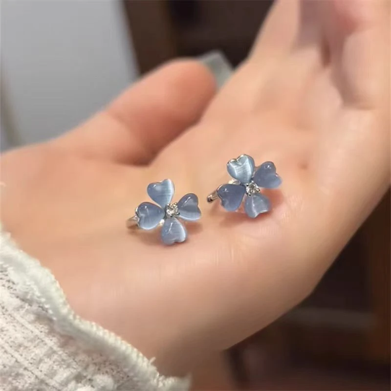2025新款爆款蓝色花朵耳钉女小众设计感简约百搭耳环春夏精致耳饰