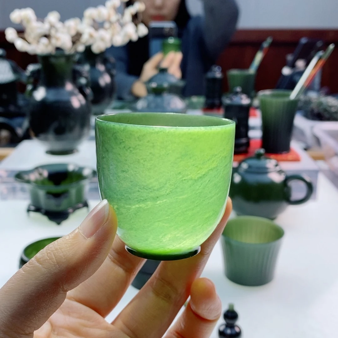 未镶嵌和田玉摆件