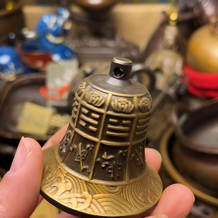 精美铜器批发档口