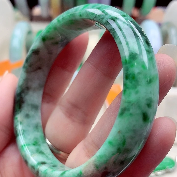 未镶嵌手镯翡翠翡翠