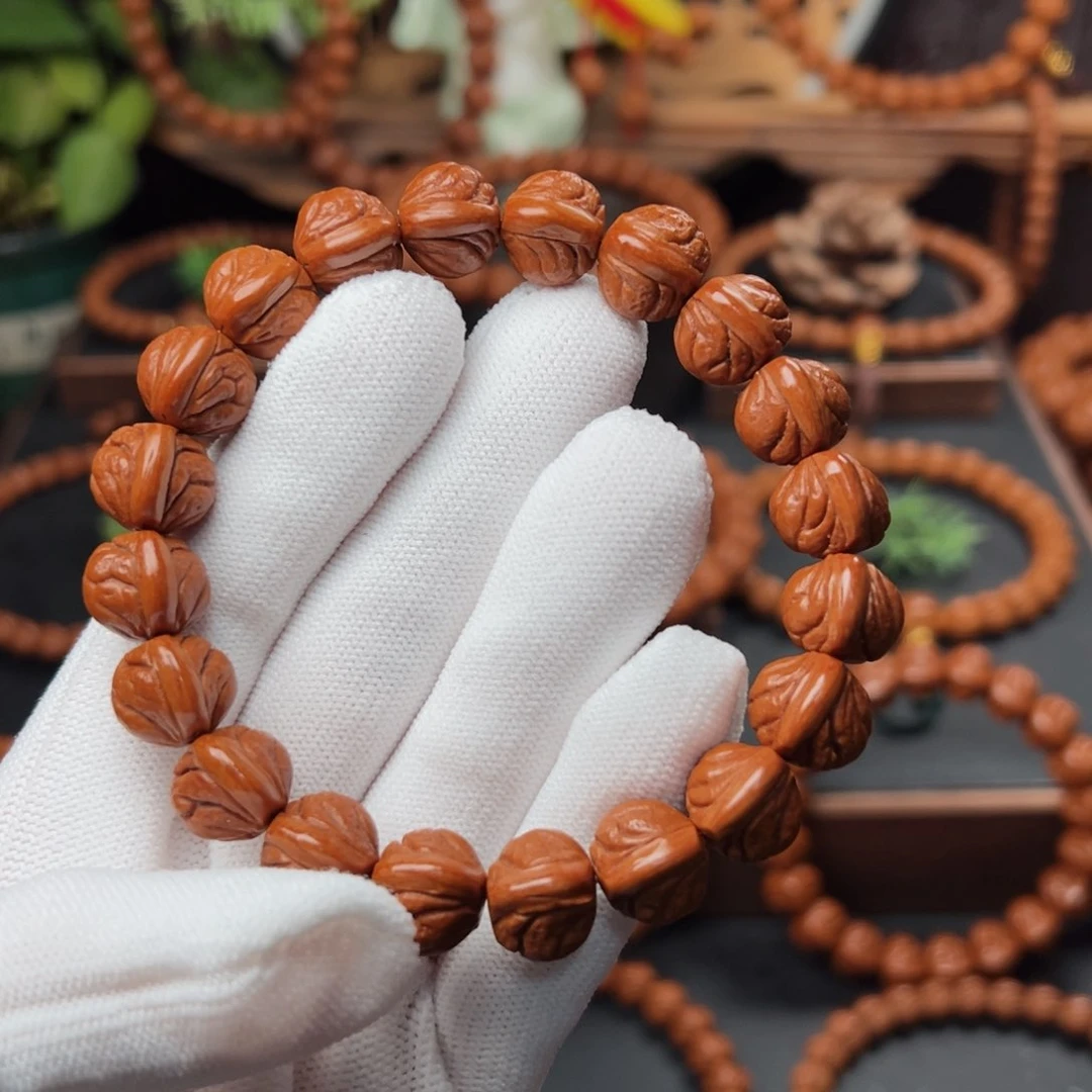 吊坠桃核1.3玉龙脊手串