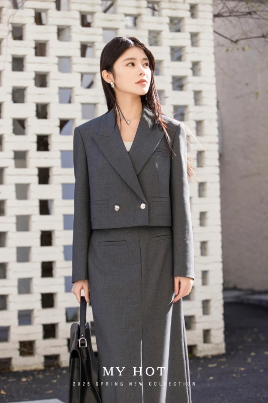 2025春季新品短款时尚造型西装