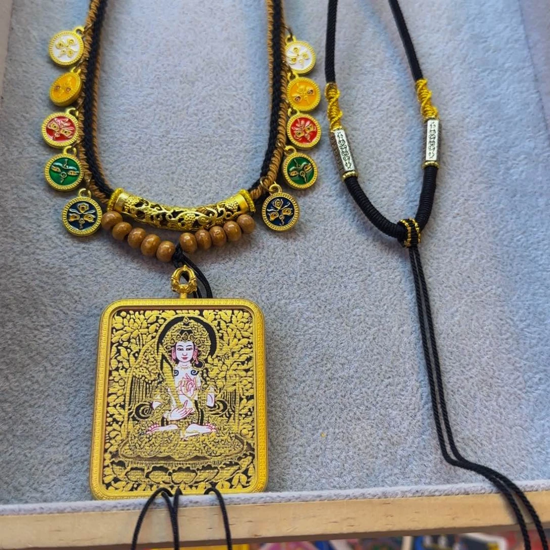 吊坠O****.唐卡虚空藏