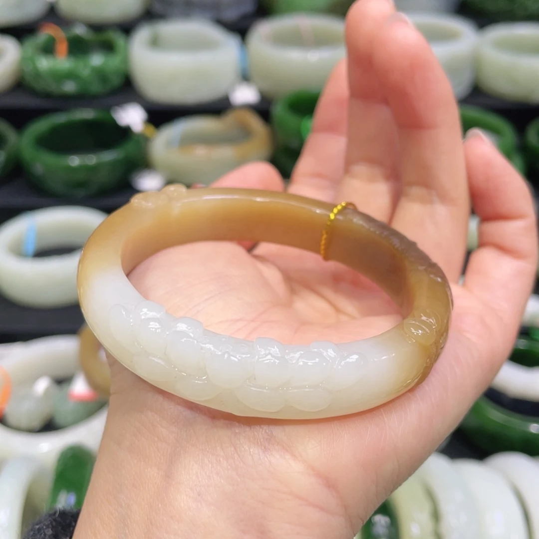 未镶嵌手镯和田玉39