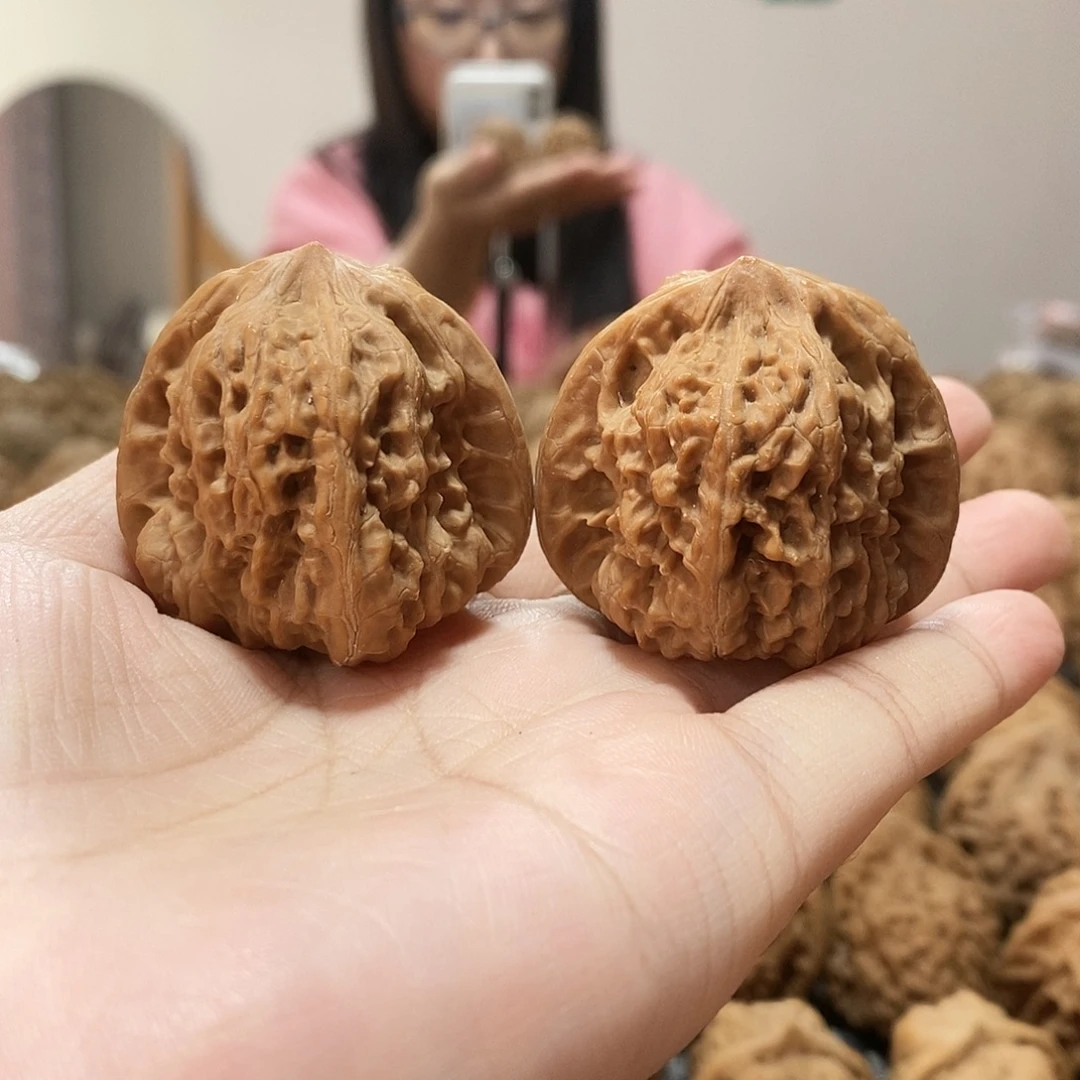文玩核桃吊坠凹底40+