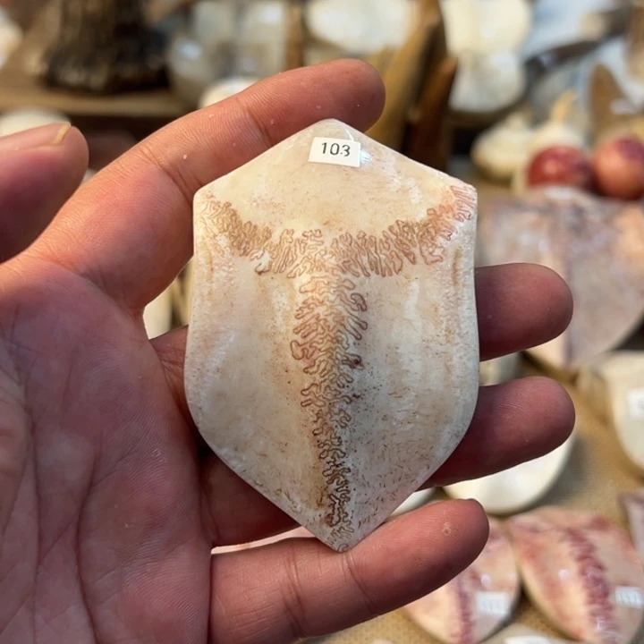 养殖梅花鹿手把件