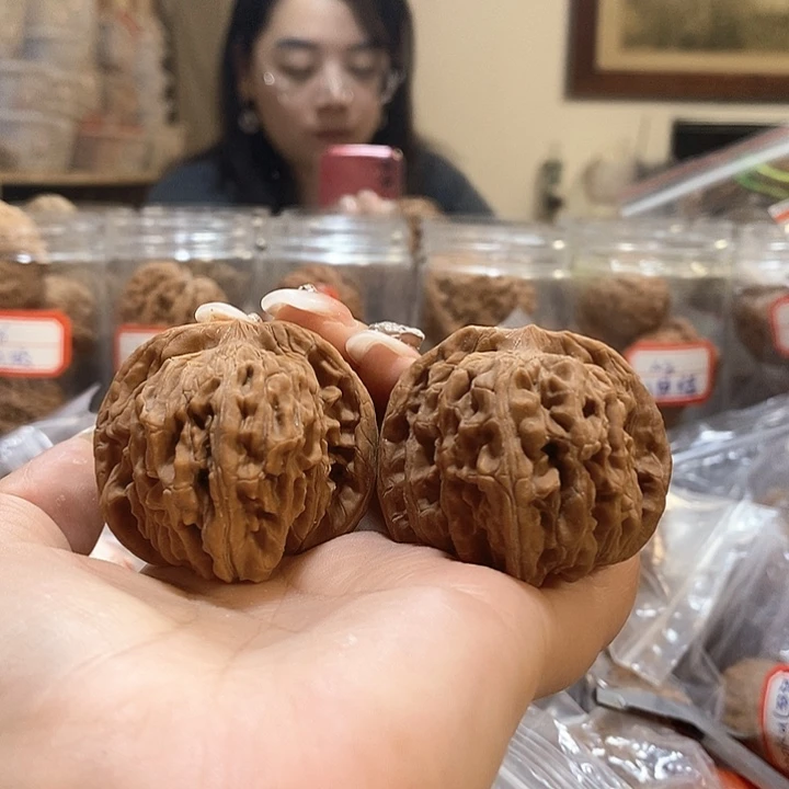 文玩核桃吊坠米****45四座楼有修