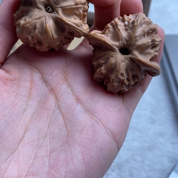 文玩核桃吊坠吕*图图