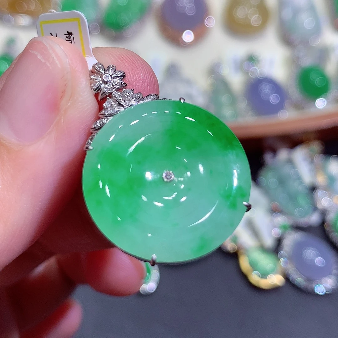 翡翠18K金镶嵌吊坠(不含链)