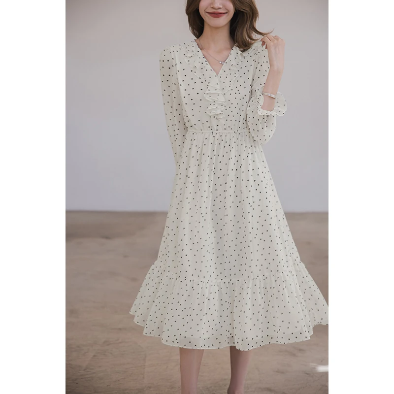 小谷粒雪纺印花 抽皱 泡泡袖+荷叶边 大摆型