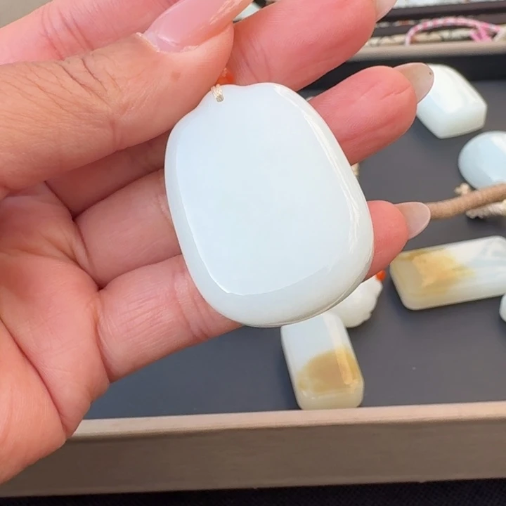 和田玉未镶嵌颈饰40大鹅