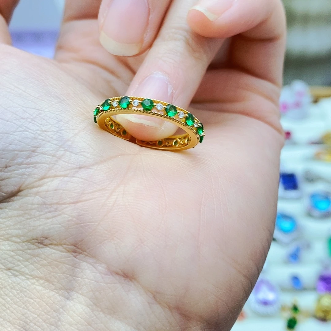 未镶嵌戒指祖母绿