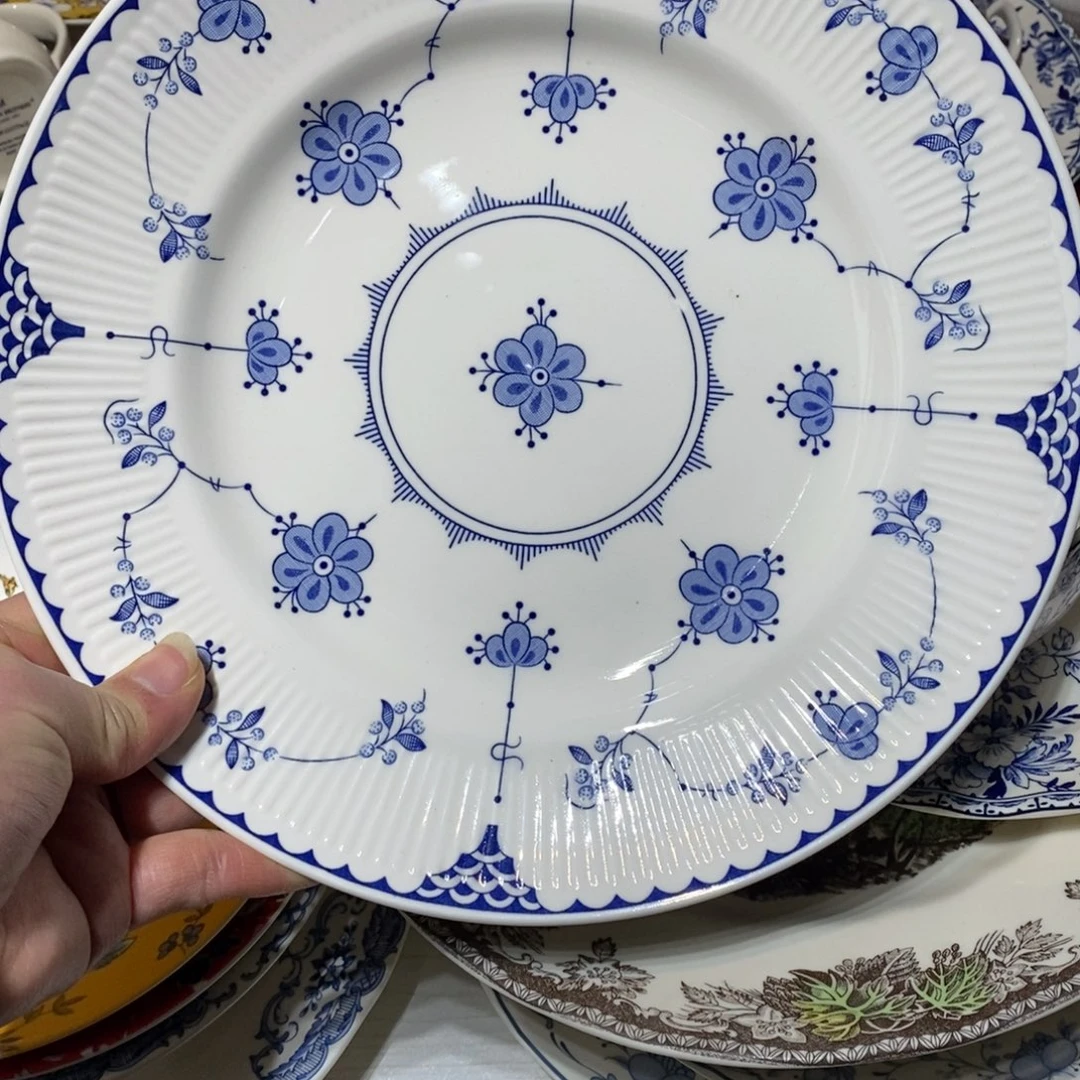 瓷微瑕唐草10寸平盘