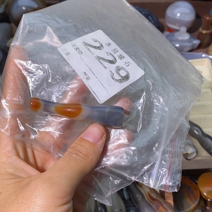 【闪购商品】蓝****吗225755666