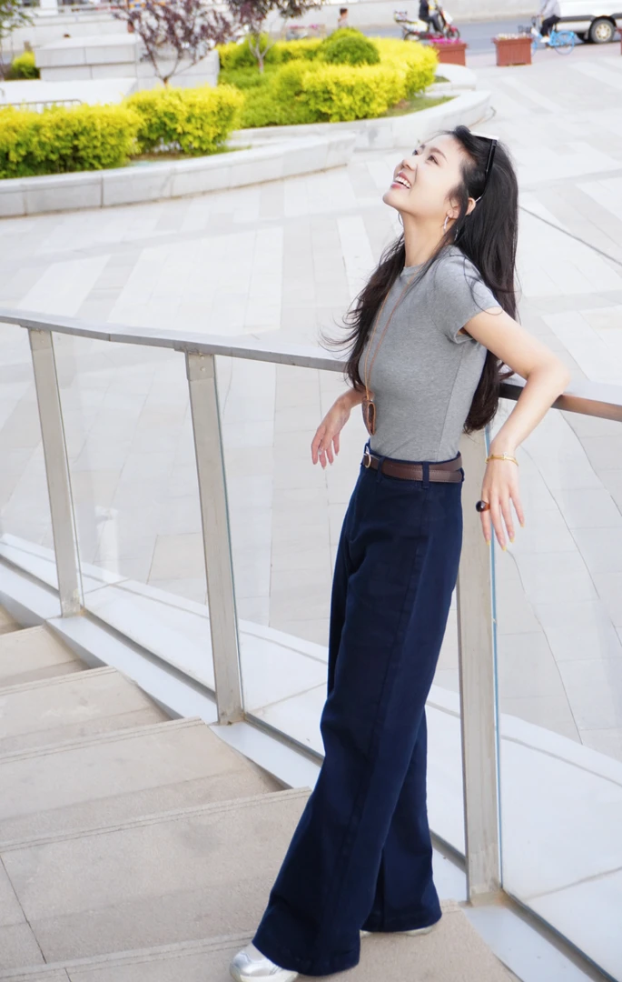 深蓝色牛仔裤休闲百搭阔腿裤