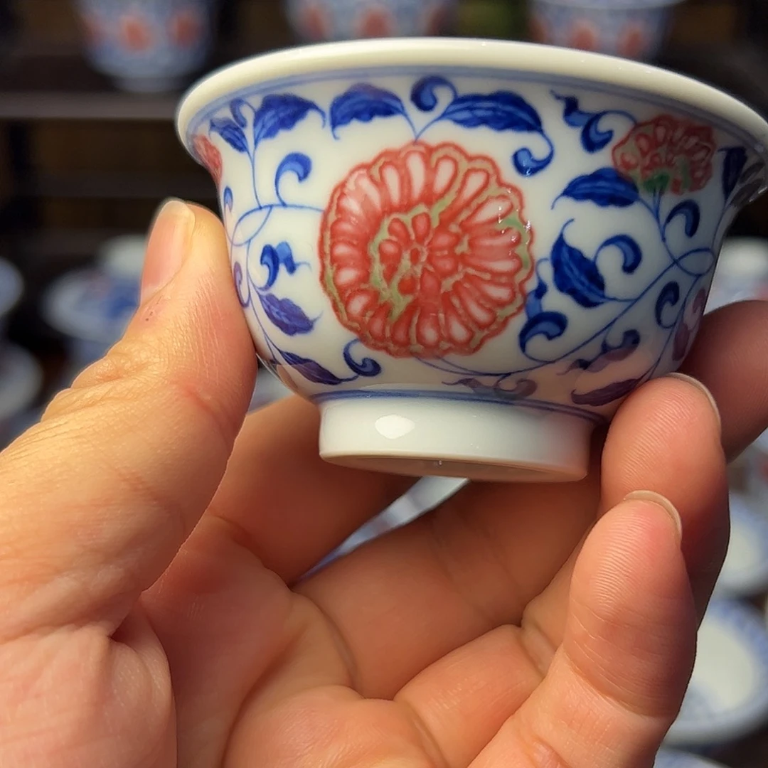 青花釉里红小压手杯