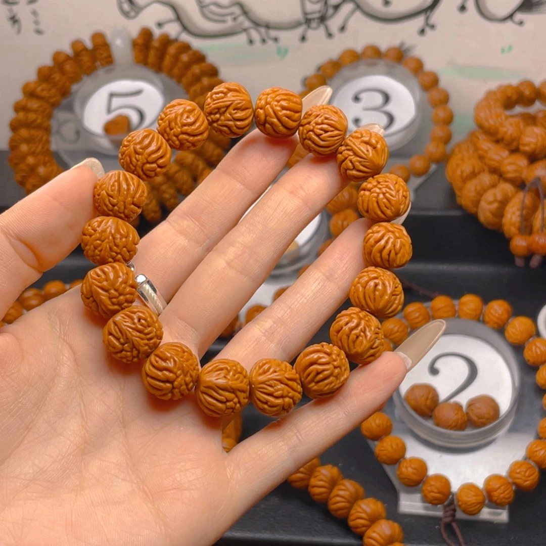 文玩核桃吊坠1.444444444