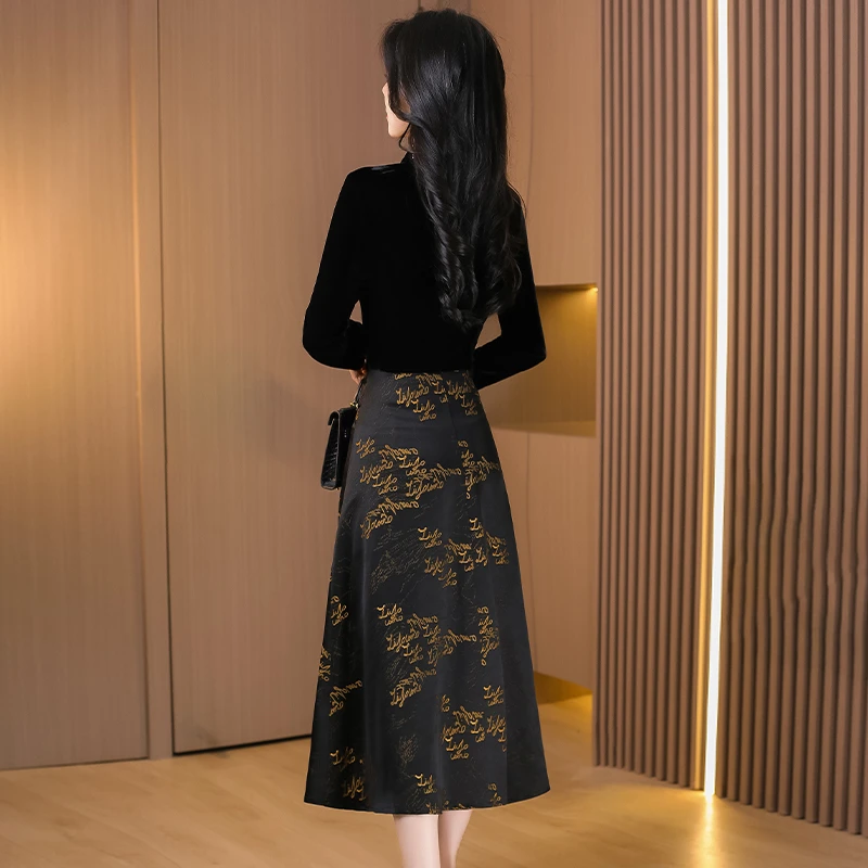 金丝绒连衣裙女春秋冬2025新款长袖打底贵妇人品牌高端洋气旗袍裙