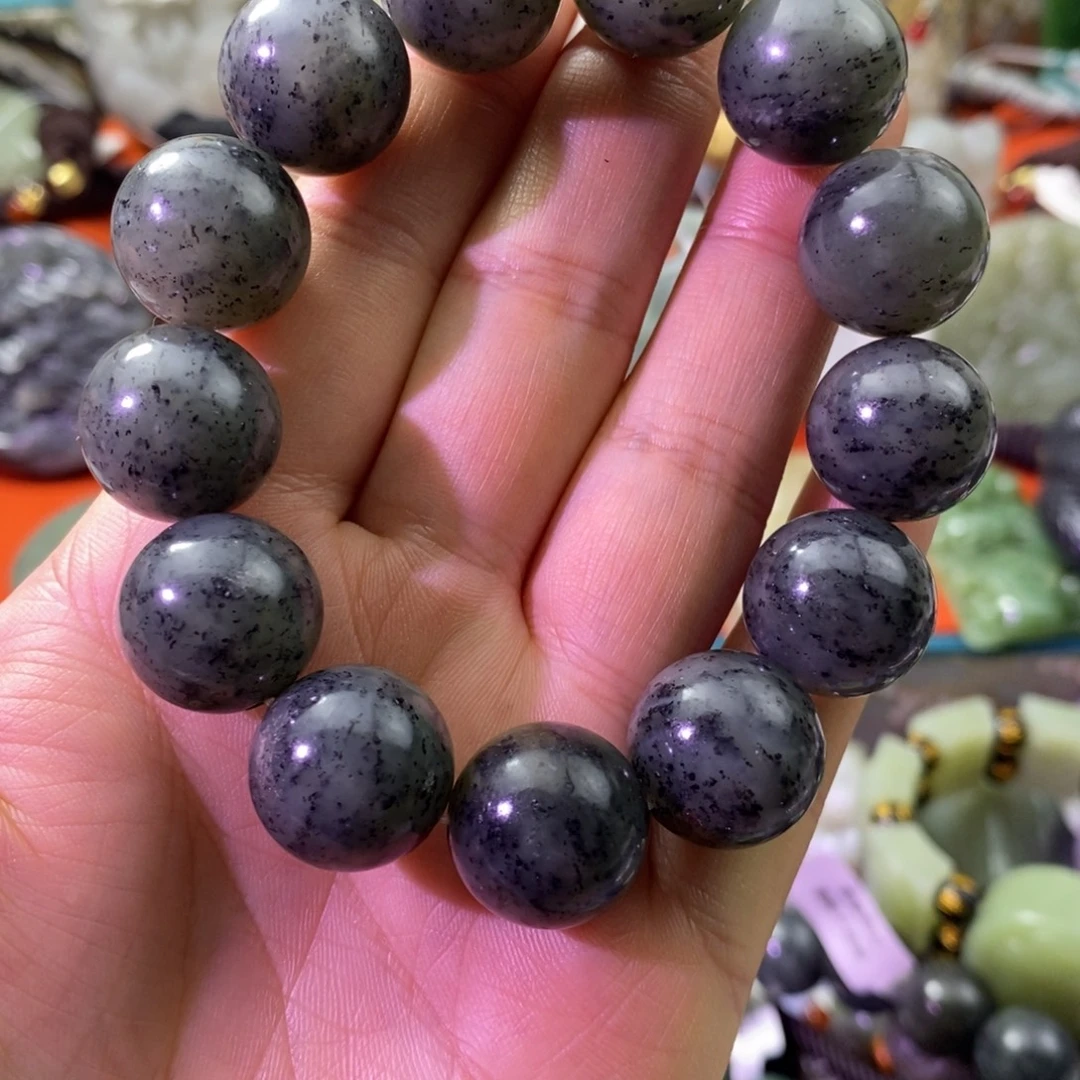 Y***F和田玉未镶嵌手链