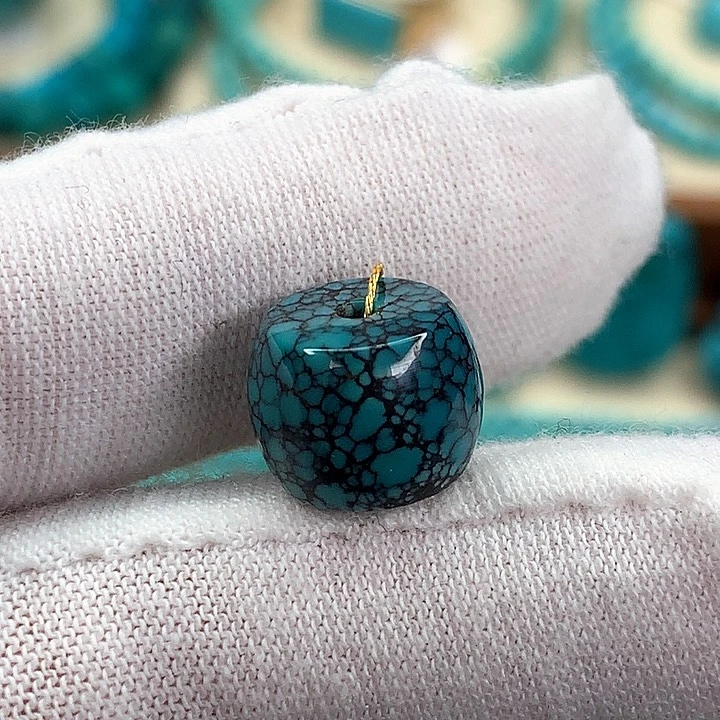 绿松石挂件未镶嵌