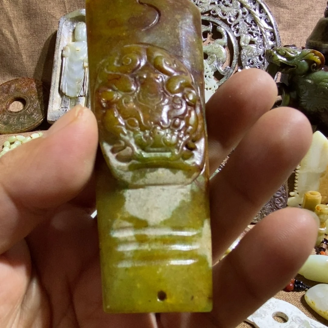 和田玉（糖玉）未镶嵌挂件