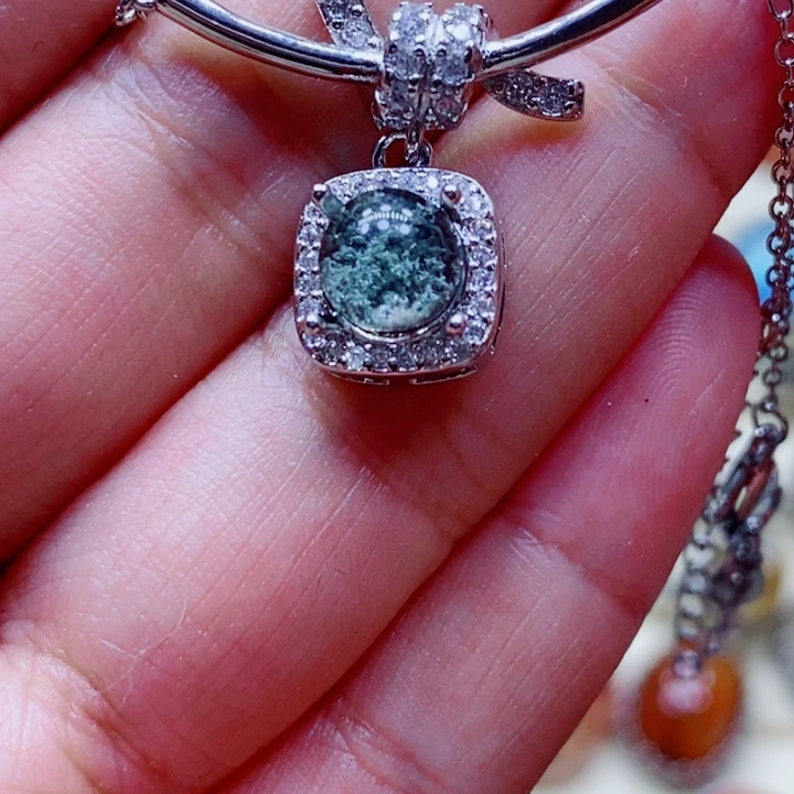 未镶嵌颈饰水晶水晶