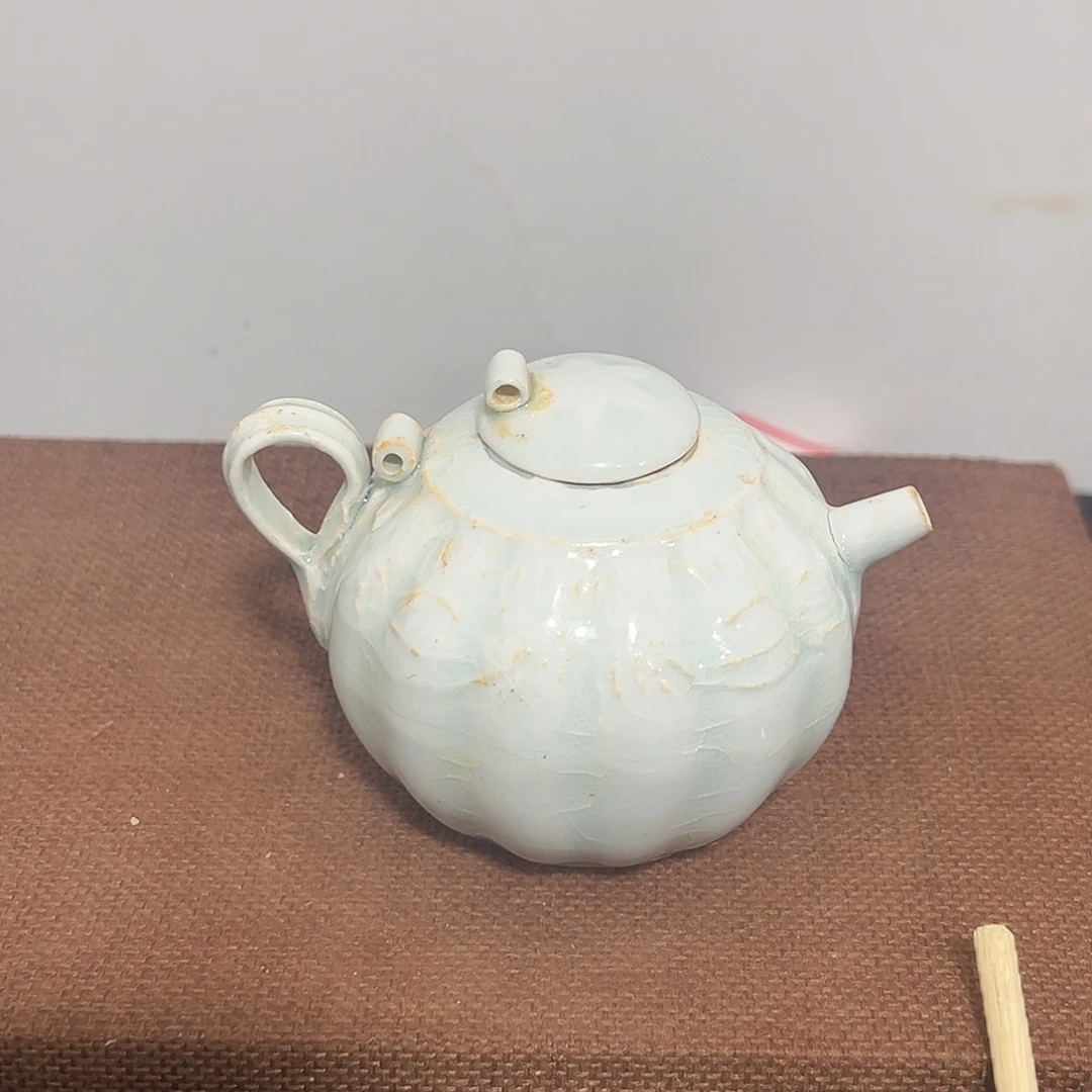 陶摆件空心的玻璃幕板在