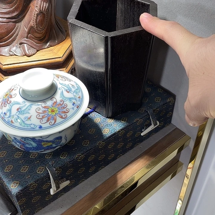 瓷片精致雕刻工艺