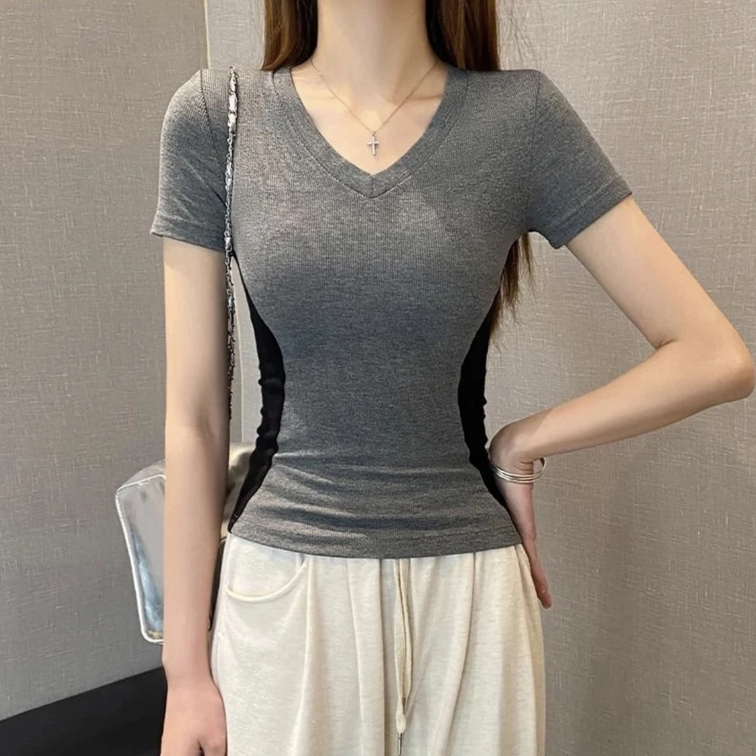 2025夏季新款V领双色拼接小众修身显瘦正肩百搭收腰短袖上衣女