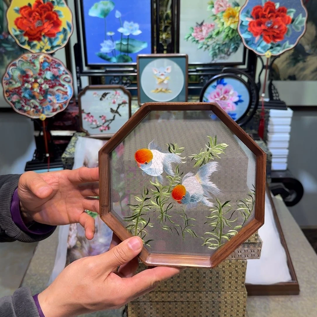 刺绣刺绣工艺精湛