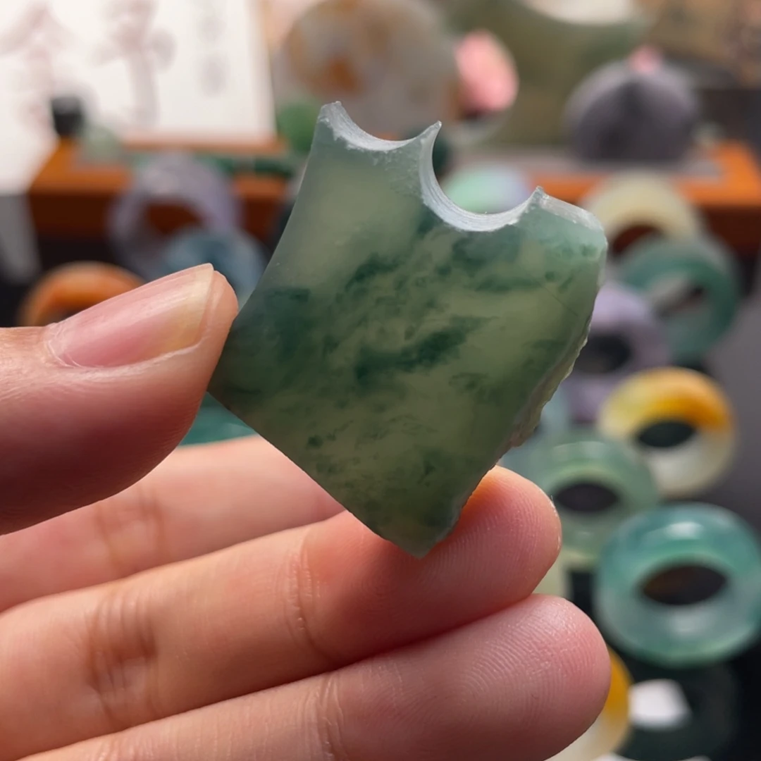 定制翡翠未镶嵌  绿飘花