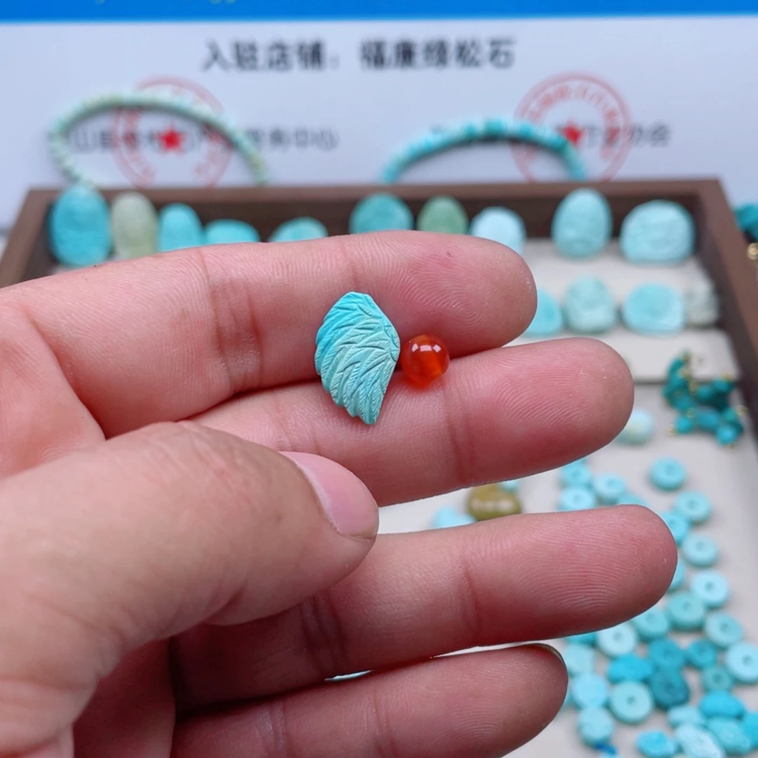 南红玛瑙未镶嵌颈饰098