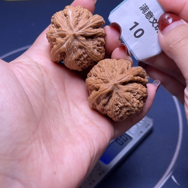 文玩核桃把件粗筋42.10