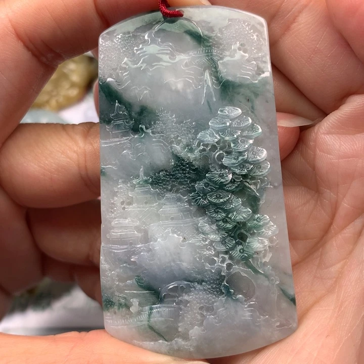 翡翠未镶嵌颈饰翡翠