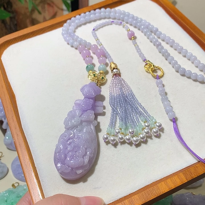 翡翠未镶嵌颈饰翡翠吊坠