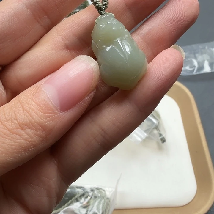 和田玉未镶嵌颈饰14