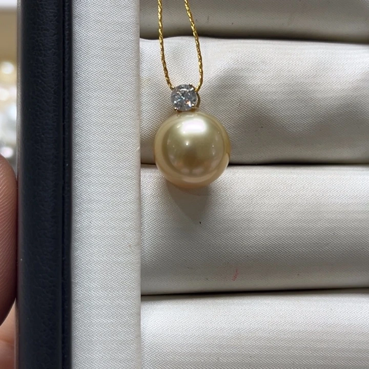 18K金镶嵌吊坠(不含链)海水珍珠11-12mm88号
