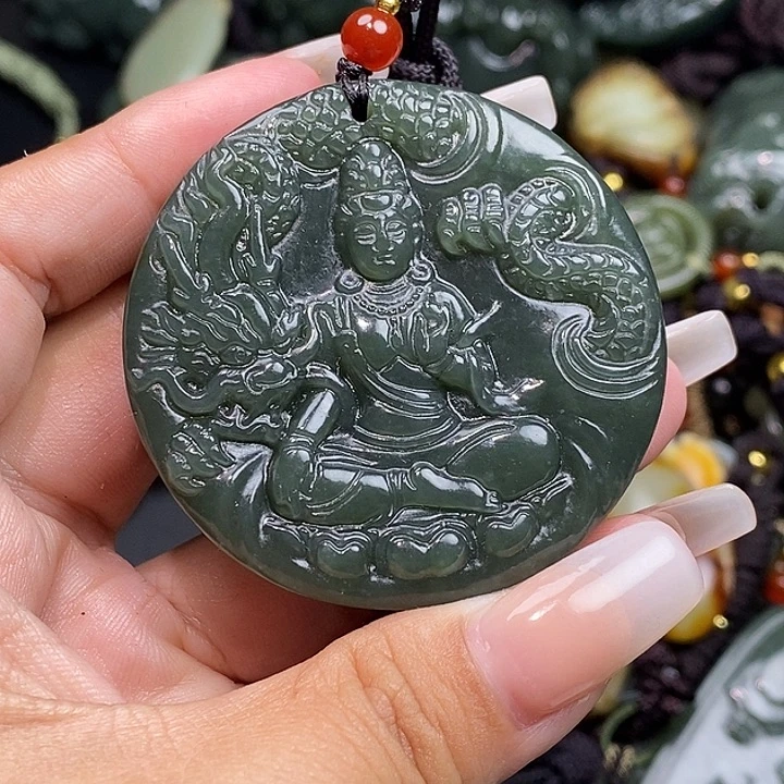 和田玉未镶嵌颈饰