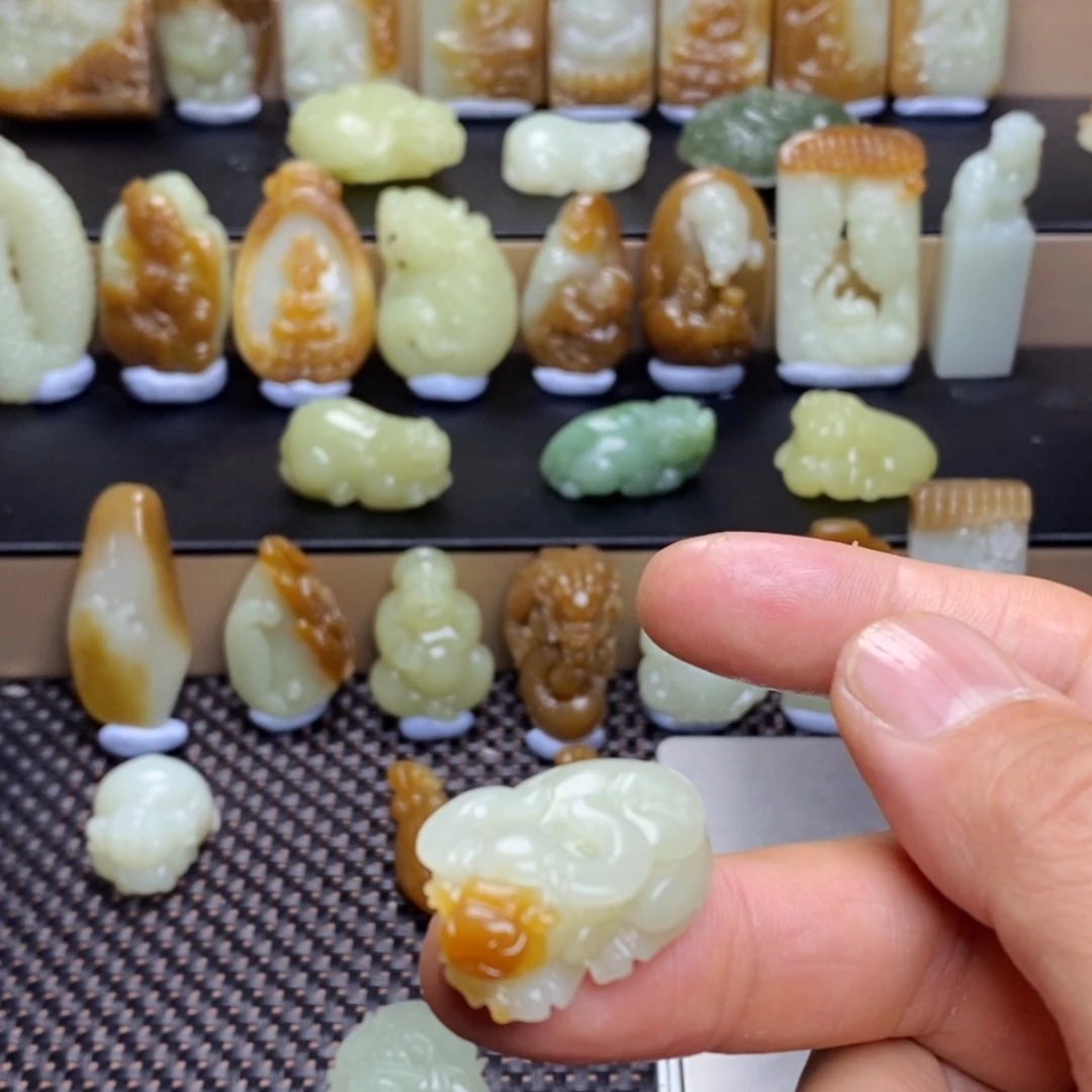 和田玉未镶嵌吊坠(不含链)