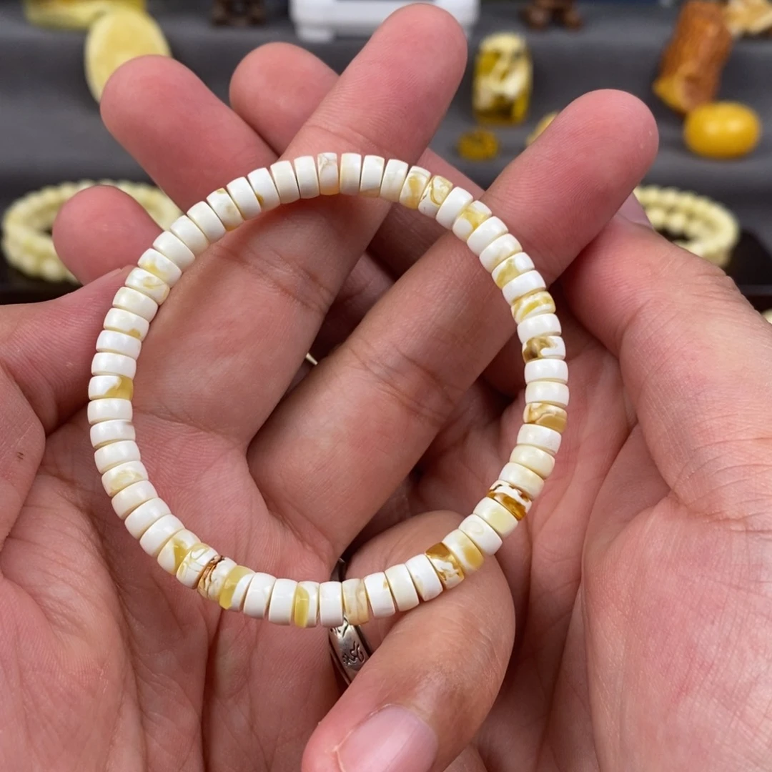 H****未镶嵌蜜蜡裸石配饰