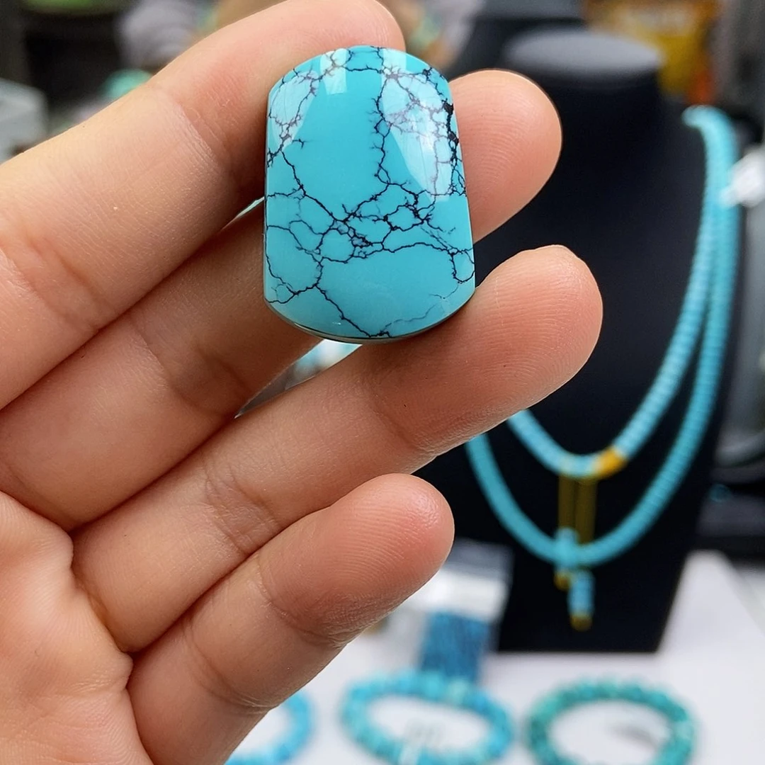 未镶嵌绿松石珠宝奇石