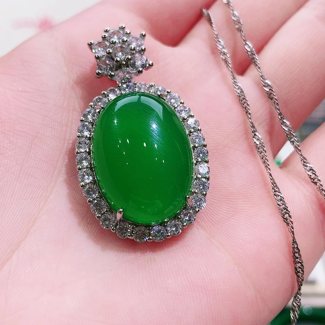 玛瑙/玉髓纯天然珠宝玉石鸽子蛋吊坠项链未镶嵌