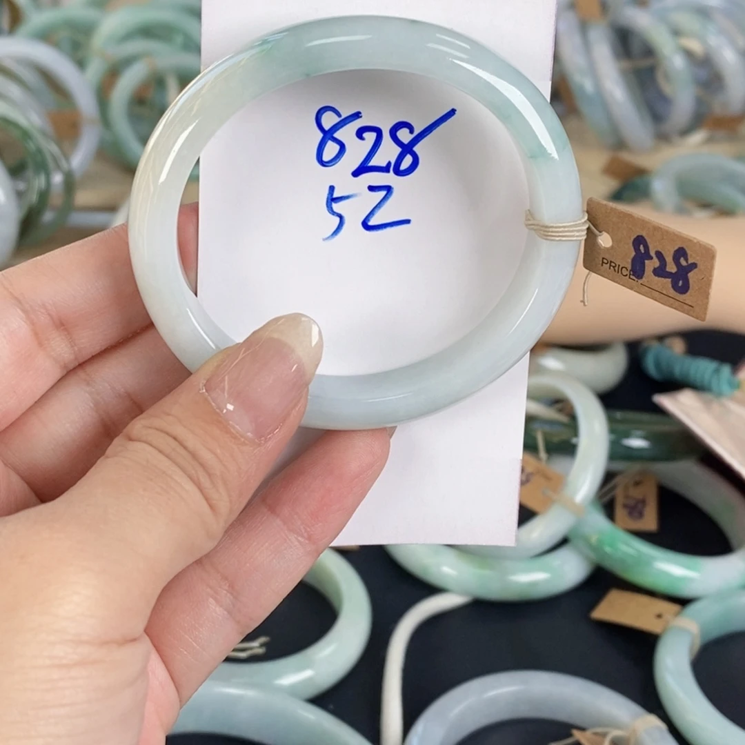 未镶嵌手镯翡翠翡翠手镯