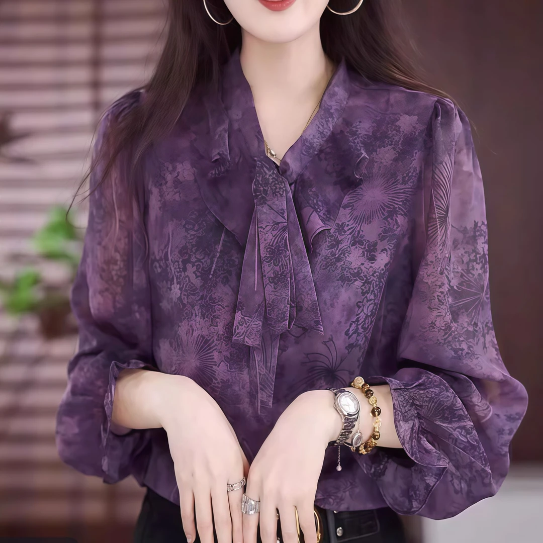 宽松甜美长袖气质感别致领口系带领蝴蝶结设计时尚上衣显瘦洋气